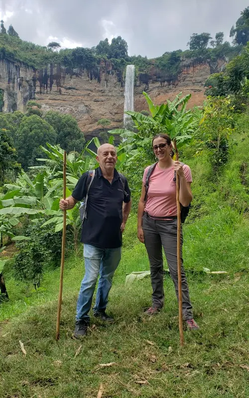 Hiking to the bottom of the sipi falls